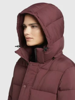 Khujo Talvitakki 'Wencke Matt' -Khujo Myyntikauppa 0b9bd1dd68b60bb568f710457f356277 scaled