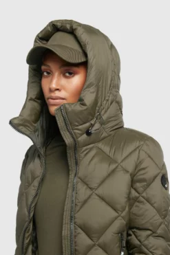 Khujo Välikausitakki 'Sarabi' -Khujo Myyntikauppa 0fc638bc23c0d5ece0a2eb4c57a2dea4 scaled