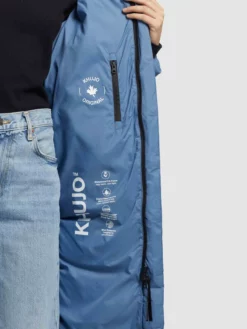 Khujo Talvitakki 'Julina'