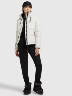 Khujo Talvitakki 'Tuba' -Khujo Myyntikauppa 1bf90ffc4abb0298bac8302f4b57c588 scaled