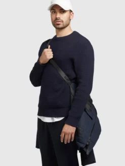 Khujo Talvitakki 'BATES' -Khujo Myyntikauppa 221e96abe014b9b33b87fea4d6f0200c scaled