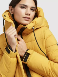 Khujo Talvitakki 'Leviani' -Khujo Myyntikauppa 25149cd6355018e049f634b9a611583a scaled