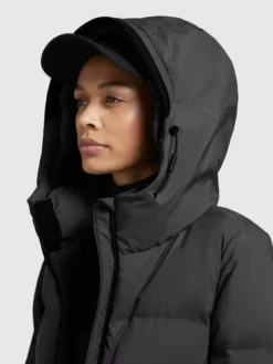 Khujo Talvitakki 'Tanare' -Khujo Myyntikauppa 27378bb6c31b68b47fd5373986c06eb3 scaled