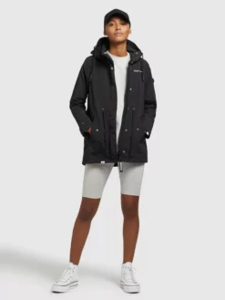 Khujo Välikausitakki 'CAIMA' -Khujo Myyntikauppa 344012aa051715c26f20380e9547580c scaled