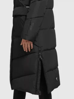 Khujo Pitkä Talvitakki 'Elvita' -Khujo Myyntikauppa 3f2b6d34af39cfbac0fe96f6e481665f scaled