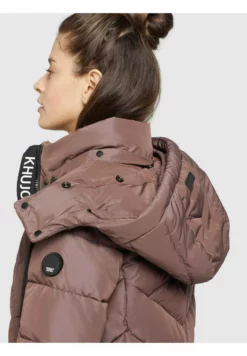 Khujo CUPS - Talvitakki 11 Khujo CUPS - Talvitakki -Khujo Myyntikauppa 481881ffaa4a4cd58cda27a7f215ac34 scaled