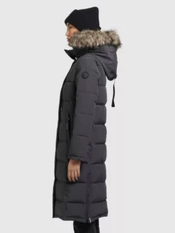 Khujo Pitkä Talvitakki -Khujo Myyntikauppa 49c7db0381202c844693ea992856e0b6 scaled