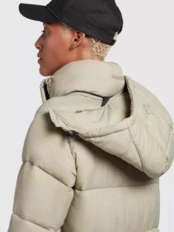 Khujo Pitkä Talvitakki 'Corinna' -Khujo Myyntikauppa 4a021a3028b9b1934b2e421d234908fb scaled