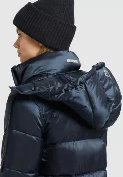 Khujo WORD SATIN - Talvitakki -Khujo Myyntikauppa 4a1a3a3aea0148fd94beba2c36ce85e0 scaled