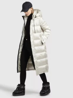 Khujo Pitkä Talvitakki 'Julina' -Khujo Myyntikauppa 55f30e138cffa74a1b81549eeb22ba8e scaled