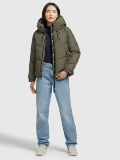 Khujo Talvitakki 'Esila'