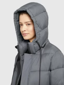 Khujo Talvitakki 'Julina'