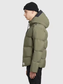 Khujo Talvitakki ' RODNEY2 ' -Khujo Myyntikauppa 689f5bfbb6562003015ae2453672b698 scaled