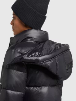 Edessä -Khujo Myyntikauppa 74b446de3eabd6c47a42c71aeadf51d5 scaled