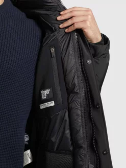 Khujo Talvitakki 'Bizkit' -Khujo Myyntikauppa 7717a50aecf0ee3cb467836b5bef6aed scaled