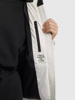 Khujo Talvitakki 'Tuba' -Khujo Myyntikauppa 777d4887c2870b78ddd81b71323395d5 scaled