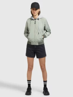 Khujo Välikausitakki 'PERSEE' -Khujo Myyntikauppa 85078f70fc448d4b371d586315fb0a36 scaled