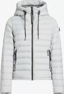 Khujo Välikausitakki 'Lovina Shine' -Khujo Myyntikauppa 9742ac20b28e62bd61d844b19b65124f 1 scaled