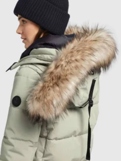 Khujo Pitkä Talvitakki 'Cloren' -Khujo Myyntikauppa 9c06cf5ab43fd746f6c09db5b9d20bce scaled