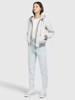 Khujo Välikausitakki 'Persee' -Khujo Myyntikauppa a32aa9b84dfd30365f7f0e5759c22cde scaled