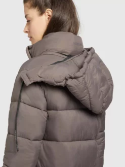 Khujo Talvitakki 'Julina'