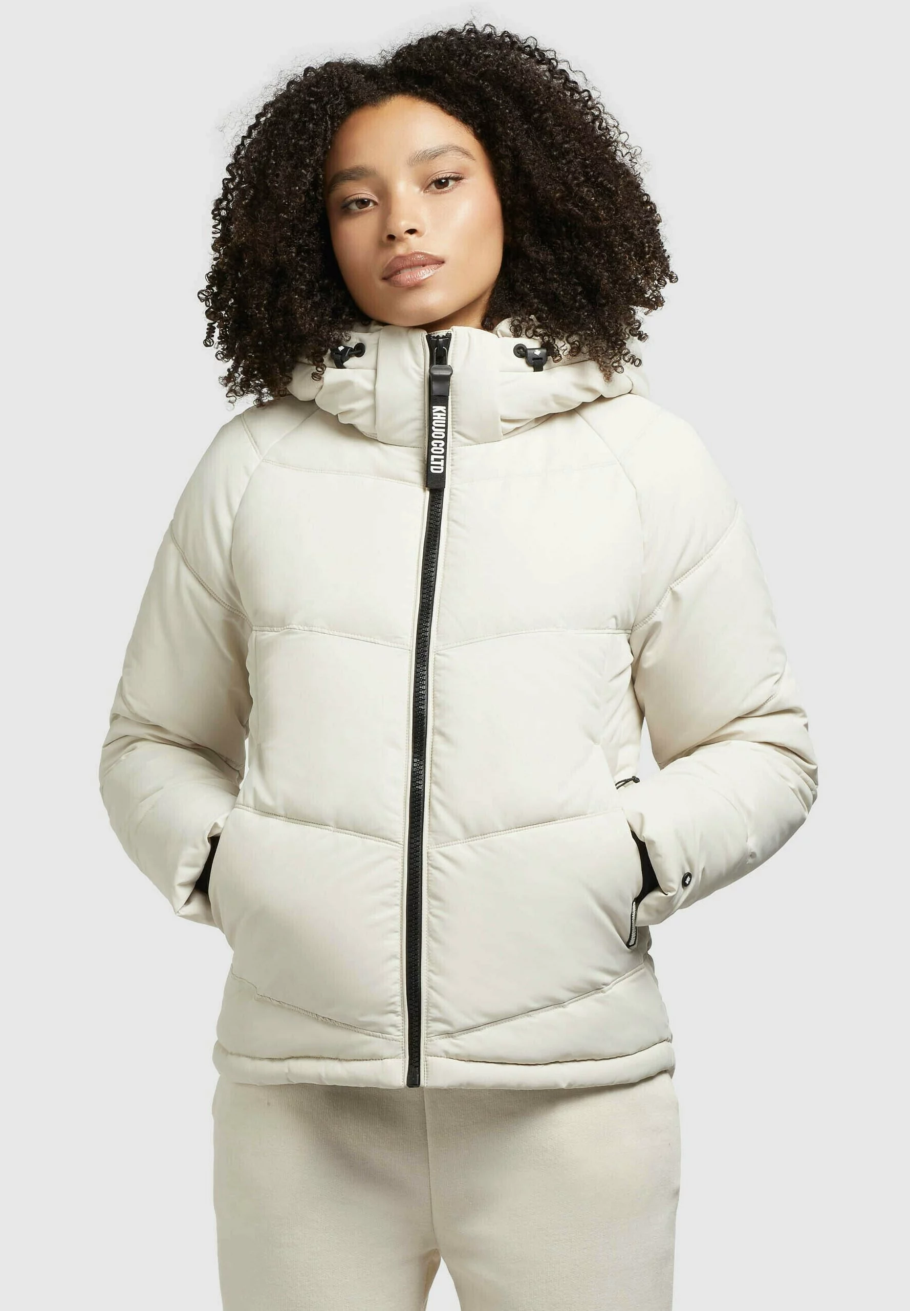 Khujo MONTY 2 - Talvitakki 1 Khujo MONTY 2 - Talvitakki