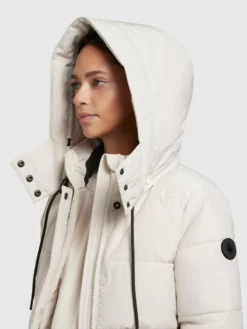 Khujo Talvitakki 'Eunice' -Khujo Myyntikauppa bf3c006c267046c5aaee0c17767c33ab scaled