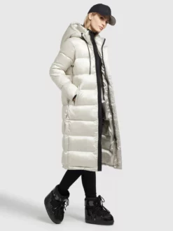 Khujo Pitkä Talvitakki 'Julina' -Khujo Myyntikauppa c304a217811f8f64950ae77c99ea233c scaled