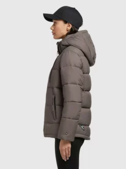 Khujo Talvitakki 'Evona' -Khujo Myyntikauppa d83b4a647a126637d1ae59192894be66 scaled