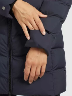 Khujo Talvitakki 'Tuhani' -Khujo Myyntikauppa e43caebc88117b67f5a0948ab4065b97 scaled