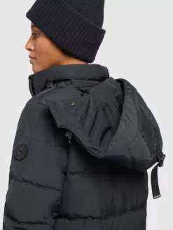 Khujo Pitkä Talvitakki 'Kleo' -Khujo Myyntikauppa e4f7f8d152bd3bf711492ac0d8d0d1b0 scaled