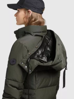 Khujo Pitkä Talvitakki 'Cliv' -Khujo Myyntikauppa e5b7619c2410c58727f1ab34b9458d20 scaled