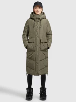 Khujo Pitkä Talvitakki 'Elvita' -Khujo Myyntikauppa e67f6e4c7abfd34f7bdbf88a89e2565c scaled