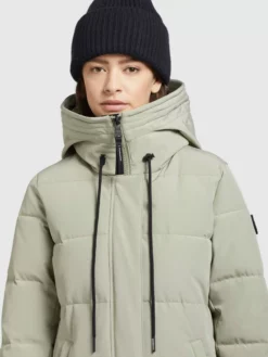 Khujo Pitkä Talvitakki -Khujo Myyntikauppa e8e1ce2ef364a1b56c9050807164df64 scaled