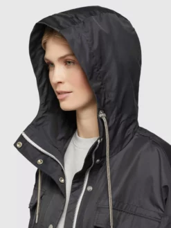 Khujo Välikausitakki 'PRAYATA' -Khujo Myyntikauppa ecc78a43f0f057164bf6bdda262a3c5f scaled