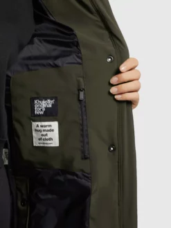 Khujo Pitkä Talvitakki 'Namita' -Khujo Myyntikauppa f12c6eee1bb857a90f14404db6abe248 scaled