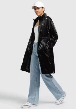 Khujo MARTHE - Sadetakki 9 Khujo MARTHE - Sadetakki -Khujo Myyntikauppa f155c0cb451f417fb36a11da06e440be scaled