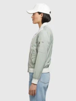 Khujo Välikausitakki 'STENCE' -Khujo Myyntikauppa f383ba7b32d770903f2eab369c086f1b scaled