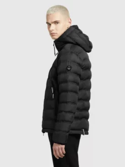 Khujo Välikausitakki 'Gamer' -Khujo Myyntikauppa ff776b4707cdcc306d8dc9d3c149574c scaled